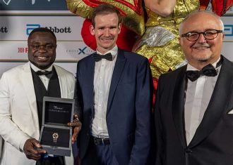 Gerald Asamoah Stiftung, Weber stiftet Hauptgewinn