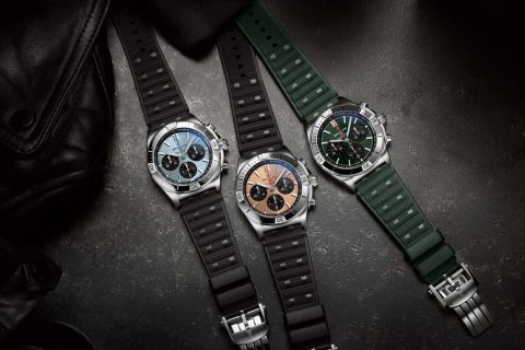 BR-Chronomat-B01-42-Trio-StillLife RVB